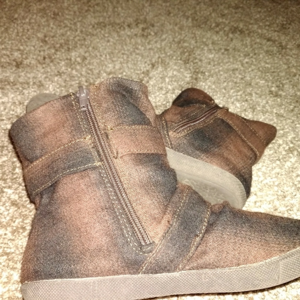 Booties - Picture 3 of 3